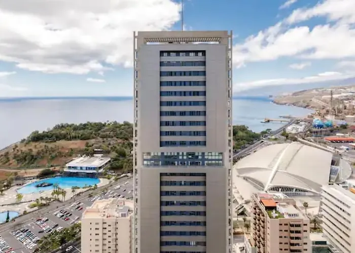 Tower High Suite, Panoramic View 아파트 *